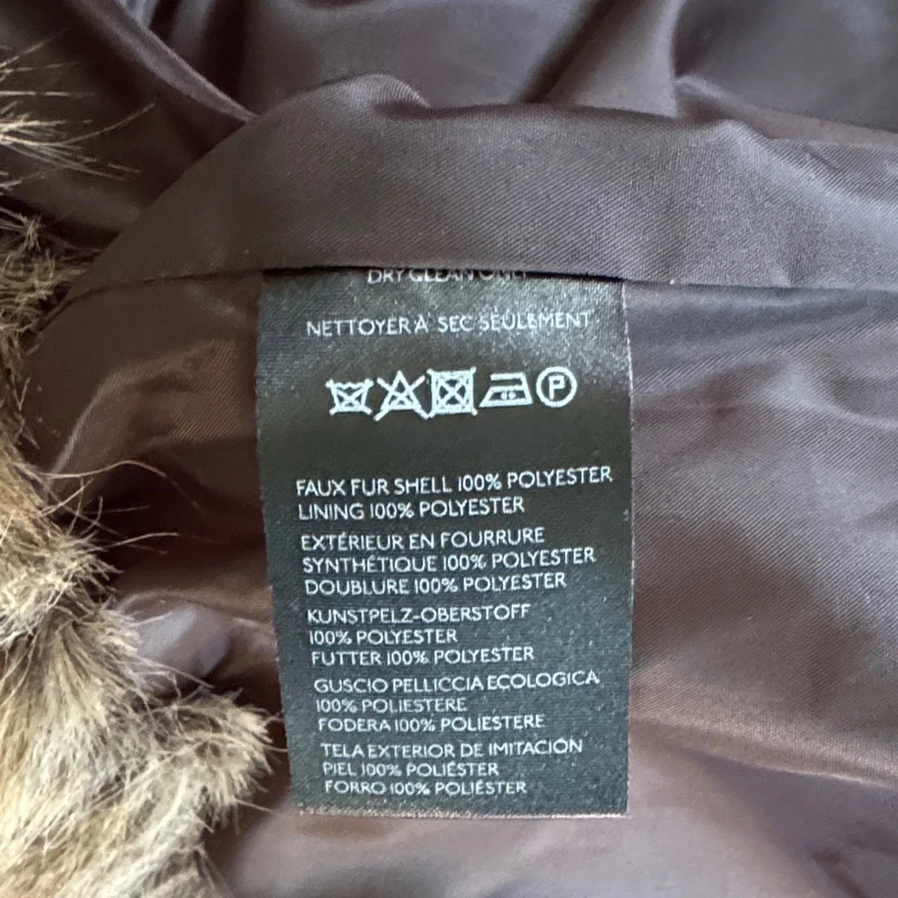 UO Sloanne Faux Fur Zip-Up Hooded Jacket - Picture 5 of 10